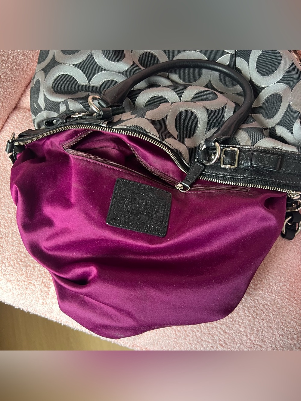 ❗️SOLD❗️Coach Madison Signature Op Art Lurex Linsey - Picture 4 of 7
